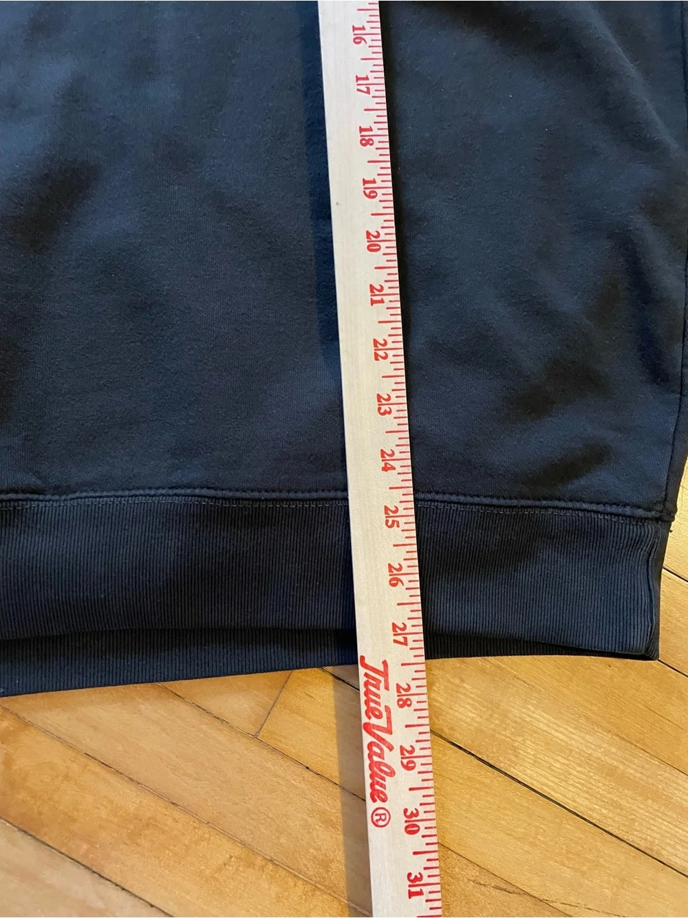 BRANDY MELVILLE John Galt New York Crewneck Sweatshirt Oversized Washed Black